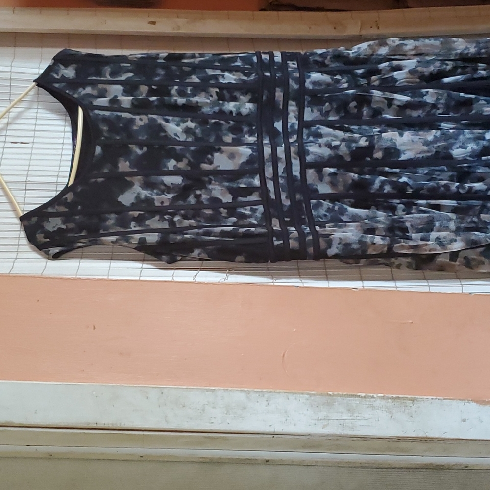 Roaman's Multicolor Abstract Aztek dress. Size 20.